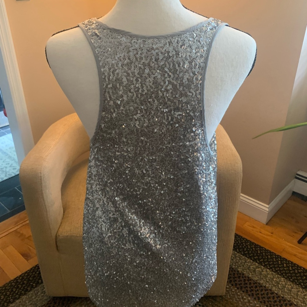GAP Shimmering Silver Tank Top - Picture 5 of 7